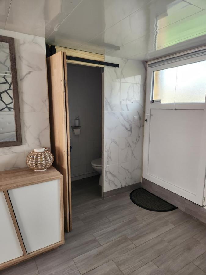 Studio, Pas De Collocation Possible Warmeriville Экстерьер фото