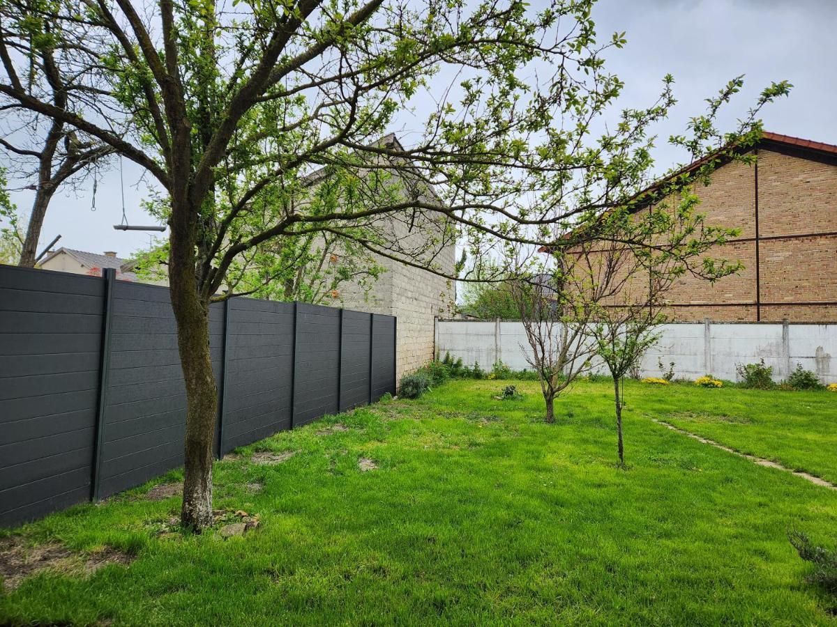Studio, Pas De Collocation Possible Warmeriville Экстерьер фото